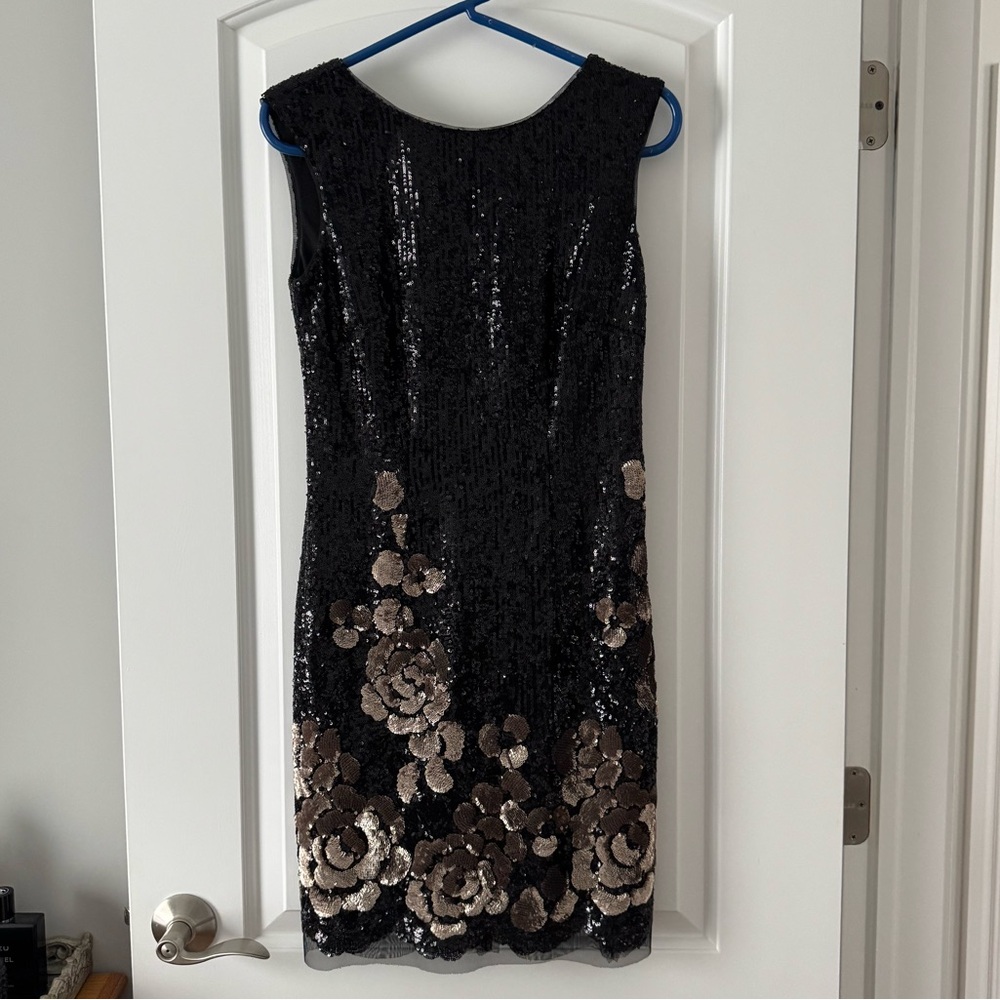 Elegant Black and Gold Sequin Dress